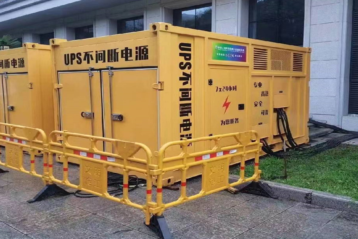 旺苍发电机租赁施工现场